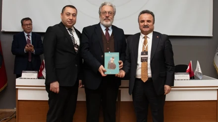 “Dünya her yönüyle Mevlana’yı ve eserlerini inceliyor” Mevlana’nın Selçuklu Dünyası sempozyumu gerçekleştirildi